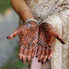 35 stunning wedding henna designs to