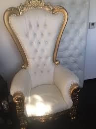 'insta photo booth rental is a los angeles photo booth rental company that excels at weddings, parties, and other special events. King Queen Throne Chairs 818 636 4104 King Thrones Movie Prop Rental Love Seat Unique Furniture Rental Chaise Mirror Head Table Leather Wedding Backdrops