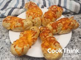 amazing cheddar cheese bagel twist