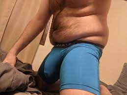 Big hairy man bulge : r/Bulges