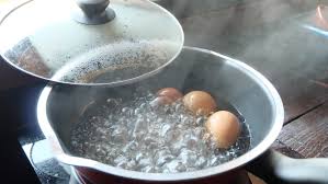 how to boil eggs with baking soda