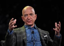 We calculated how much bezos makes in one year, month, week, day, hour, minute, and second. Jeff Bezos Is Stepping Down As Amazon Ceo To Spend More Time With His Money Vanity Fair