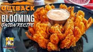 blooming onion and dipping sauce