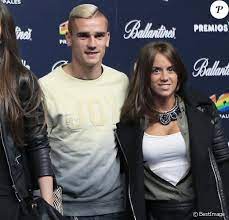 The young donostiarra pedagogy student did not know that he was a soccer player. Antoine Griezmann Surnomme Sa Compagne Petite Grosse En Plein Match Purepeople