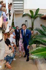 Rafael nadal and new wife mery perelló pose for a photo after their wedding in spain. Rafa Nadal Marries Mery Perello Tennis Ace Ties The Knot With His Childhood Sweetheart Daily Mail Online
