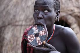 mursi are a very egalitarian community