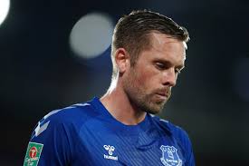 We are an unofficial website and are in no way affiliated with or connected to everton football club.this site is intended for use by people over the age of 18 years old. Pundit Sends Everton Sigurdsson Warning The Transfer Tavern