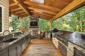 building an outdoor kitchen e