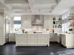 do kitchen cabinets need handles