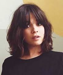 A short bob is a bob that's cut between the ear and just above the shoulders. Bob Haircut And Hairstyle Ideas Short Hair Styles Thick Hair Styles Bob Haircut With Bangs