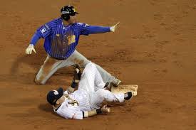 Resultado de imagen para jugadas del beisbol venezolano