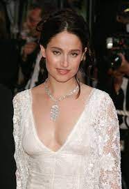 Marie Gillain - Marie Gillain Photostream | French actress, Actresses, Wedding dresses lace