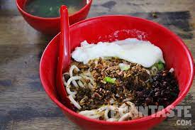 A bowl of pan mee is simple, yet packed with umami that makes it a beloved dish among malaysians. 10 Mouth Watering Pan Mee You Need To Try In Kl Pj 2019 Guide