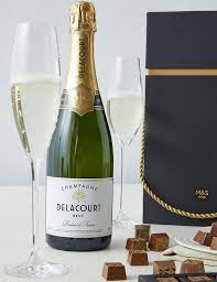 Marks & spencer discount codes & deals for february 2021 verified and tested voucher codes get the best price and save.10% off flowers with voucher code + free delivery @ marks and spencer. Champagne Salted Caramel Chocolates Gift Box Collection M S
