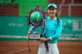 Un en simple et cinq en double dames. Cirstea Storms To First Title In 13 Years In Istanbul