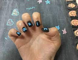 rookie diy chalkboard manicure