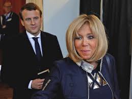 France's president's wife brigitte macron spurred conversation when her husband emmanuel macron won the french presidency, thanks to their age difference: How Emmanuel Macron S Parents Discovered Their Son Was Dating His 40 Year Old Teacher The Independent The Independent