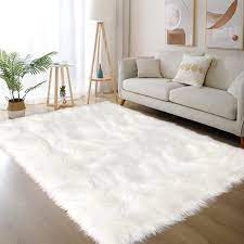 latepis white faux fur rug 5x8