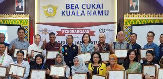 Bandar selamat interchange 1.7 km. Pt Ori Ginalnest Indonesia Terima Penghargaan Exportir Terbesar Produk Unggulan Sumut Media Online Analisapublik Com