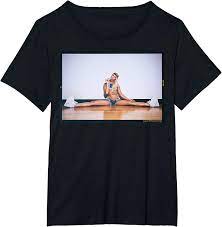 Hot Girl on T-shirt for Men - Sexy model doing splits : Clothing, Shoes &  Jewelry - Amazon.com