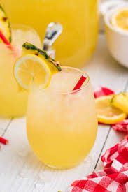 pineapple vodka lemonade my
