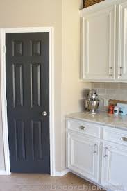 the painted pantry door decor