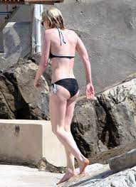 Kirsten Dunst Body Type One Celebrity - Time Off