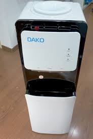 Cây nước nóng lạnh Dako DK800 - (Khoang chứa tủ lạnh, vòi nóng có khóa trẻ  em)