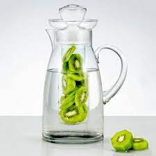 glass pitcher with flavor infuser