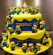 You will receive one (1) edible icing sheet of featuring the image pictured in the size you . 4 Types Of Minion Themed Cakes To Fall In Love With By Lococina In Medium