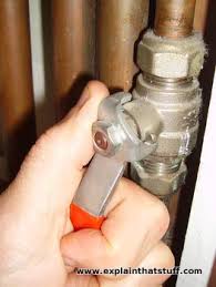 How to shut off well water plumbing. How Valves Work Types Of Valves Explain That Stuff