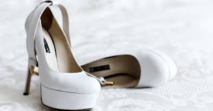Sandalo sposa comodo risparmia con le migliori offerte per sandalo sposa a febbraio 2021! Scarpe Da Sposa Con Plateau Tutto Cio Che Devi Sapere Per Indossarle