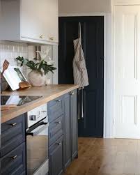 chalk paint kitchen cabinets a how to