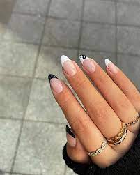 black and white nails that are trendy