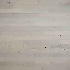 White Wooden Decorative Wall Paneling
