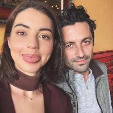 Adelaide kane showcased her killer physique in her latest instagram upload, which she shared with her 2.1 million followers today. Who Has Adelaide Kane Dated Her Exes Relationships With Photos