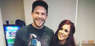 Currently, houska and husband cole deboer have custody of aubree, who she shares with adam lind. Teen Mom 2 Star Chelsea Houska Shows Off Straightened Short Hair And Distressed Leggings Look