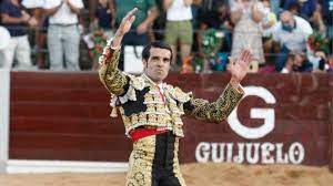 Emilio de Justo se encerrará con seis toros en solitario en la feria de  Guijuelo