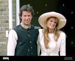 Cricketer Imran Khan and Jemima Goldsmith wedding day. Jemima is the daughter of billionaire Sir James Goldsmith and Imran is now the Prime Minister o Stock Photo - Alamy