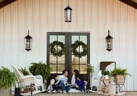 Outdoor Lighting That Says Stay Awhile Cottage Style Decorating Renovating And Entertaining Ideas For Indoors And Out