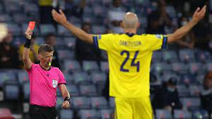 Danielson's high challenge on artem besedin initially prompted a yellow, but var moments later upgraded it to a red card offence. Vzprqsaswtyom