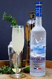 grey goose le fizz a holiday tail