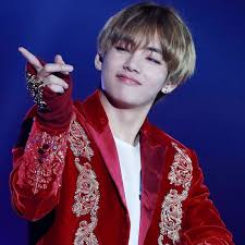 Tons of awesome bts v wallpapers to download for free. 10 Reasons Why Everybody Loves Bts V Spinditty