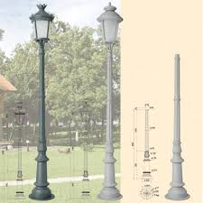 Queen Crown Aluminum Garden Lamp Post