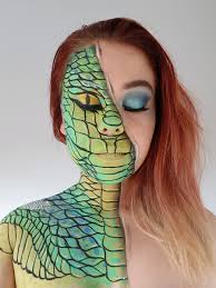 exposed lizard beauty and body paint