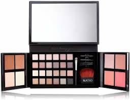 natio eyeshadow with blush and contour