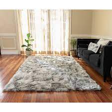 walk on me gray 6 ft x 9 ft faux fur luxuriously soft and eco friendly area rug