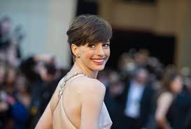 Photogallery of anne hathaway updates weekly. Anne Hathaway It S Impossible Not To Notice A Good Watch Fhh Journal