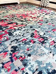 how to flatten a rug corner