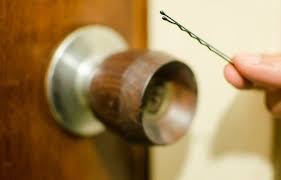 Most likely, your incubator is a forced air incubator, which has a fan that distributes air evenly. How To Pick A Door Lock With A Paperclip In Simple Steps By Expert